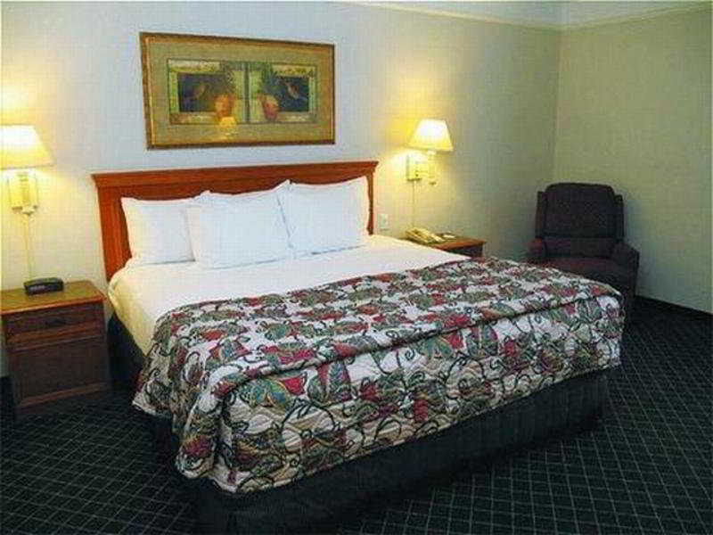 La Quinta By Wyndham St. Louis Westport Hotel Maryland Heights Exterior foto
