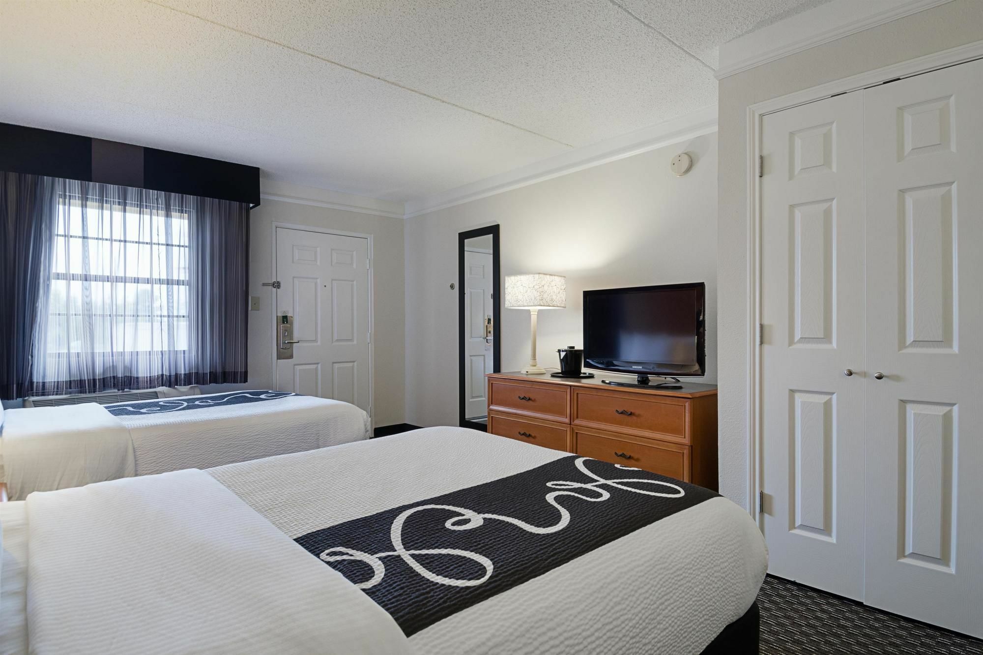 La Quinta By Wyndham St. Louis Westport Hotel Maryland Heights Exterior foto